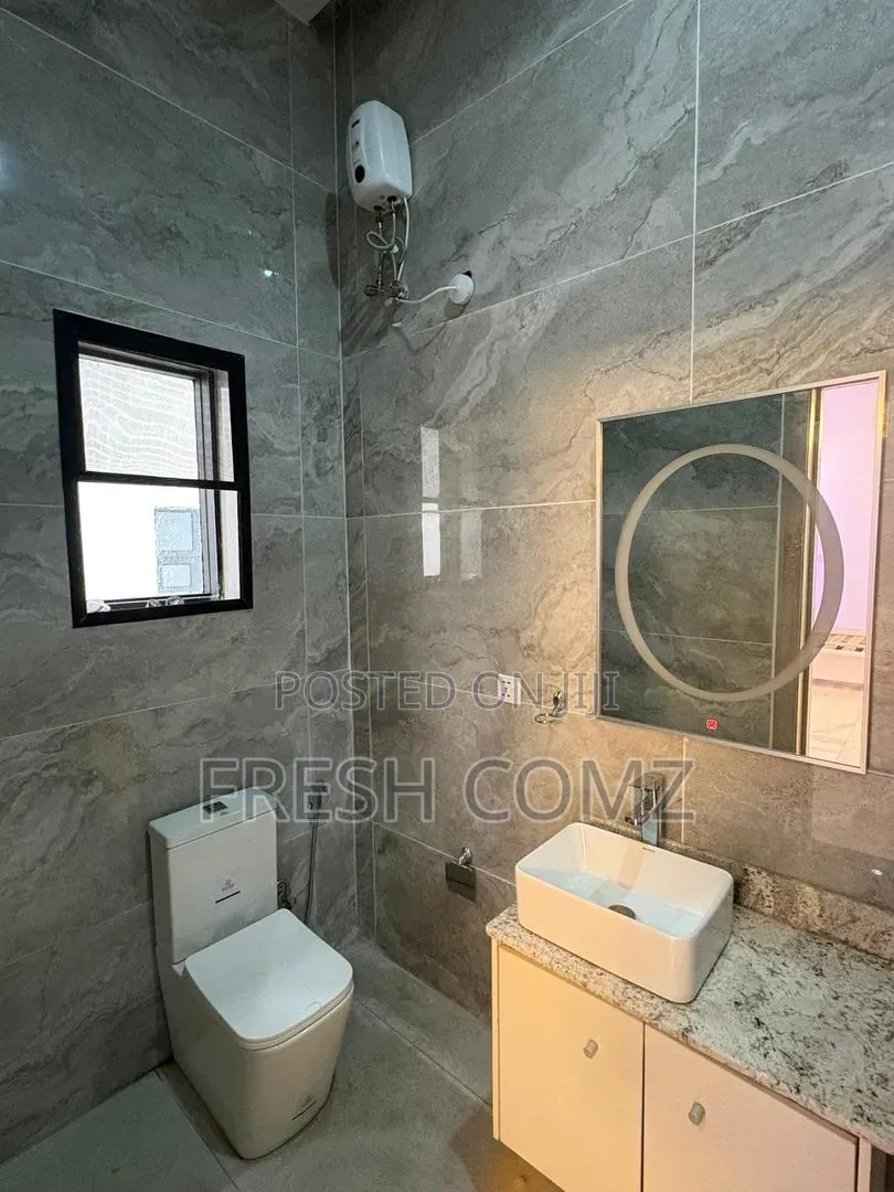 2bdrm Townhouse / Terrace in Ologolo Lekki for rent in Ologolo