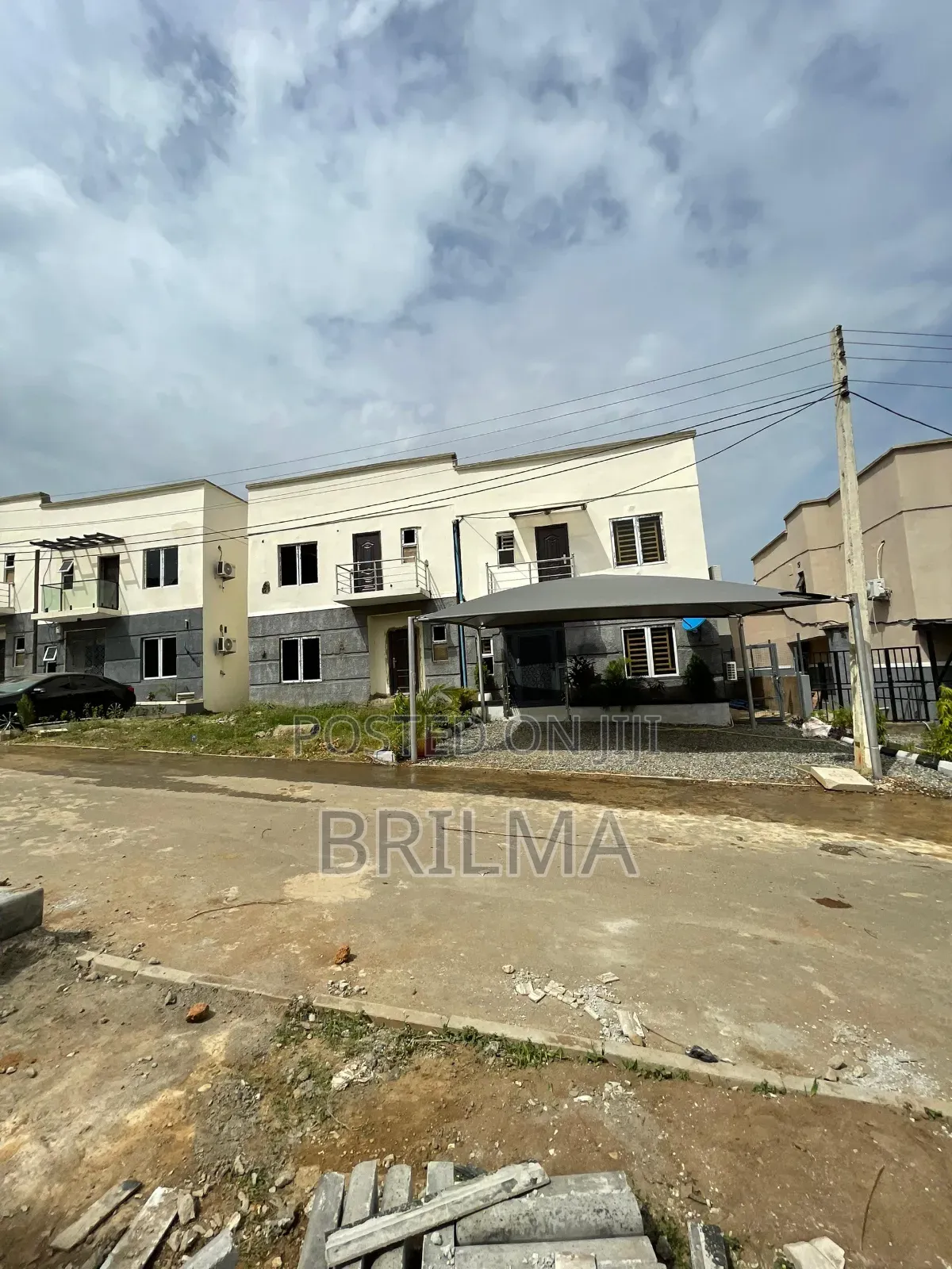 4bdrm Duplex in Life Camp for sale in Life Camp