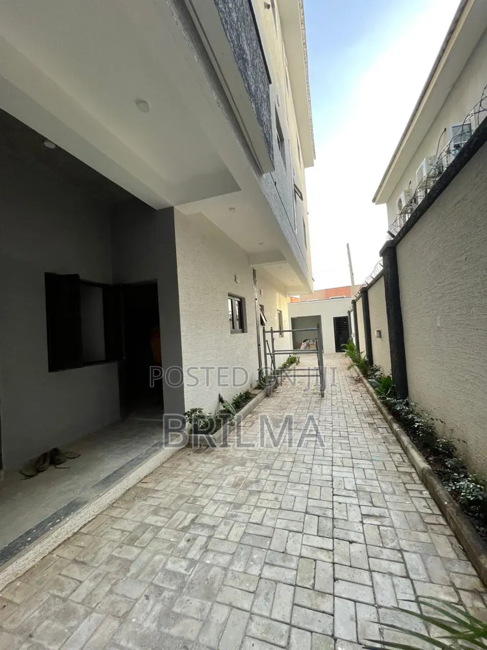 3bdrm Block of Flats in Life Camp for sale in Life Camp