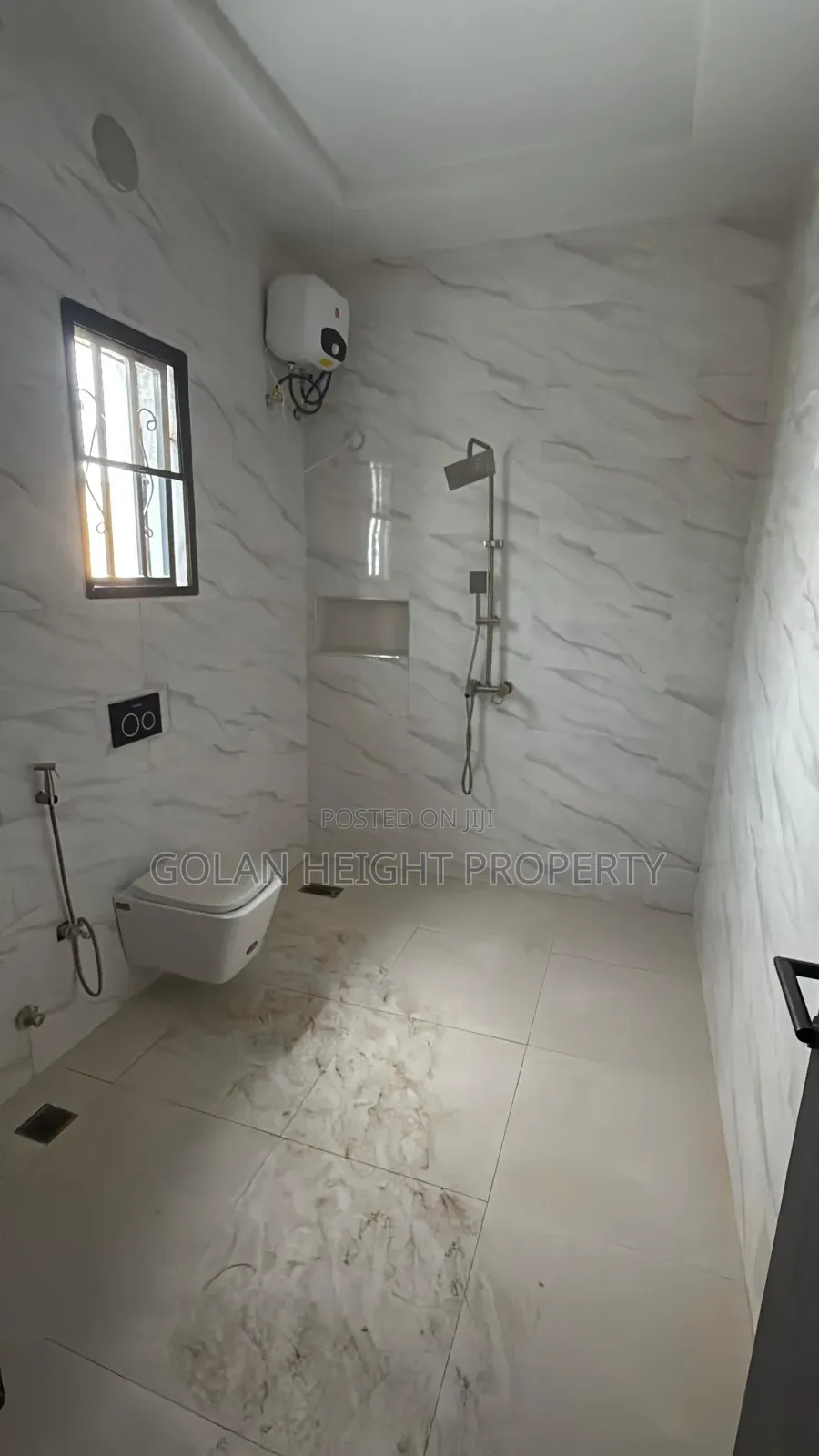 4bdrm Townhouse/Terrace in Lifecamp for sale in Life Camp