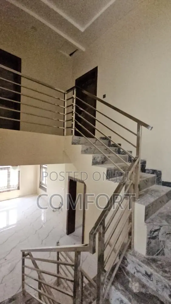 4bdrm Townhouse/Terrace in 4 Bedroom Triplex +, Guzape District in Guzape District