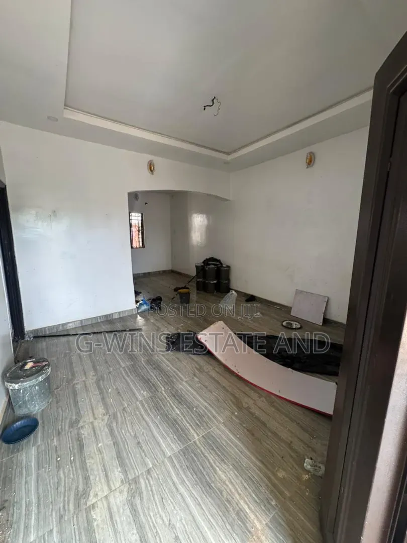 3bdrm Block of Flats in Aruogba Off Airport, Benin City for rent in Benin City
