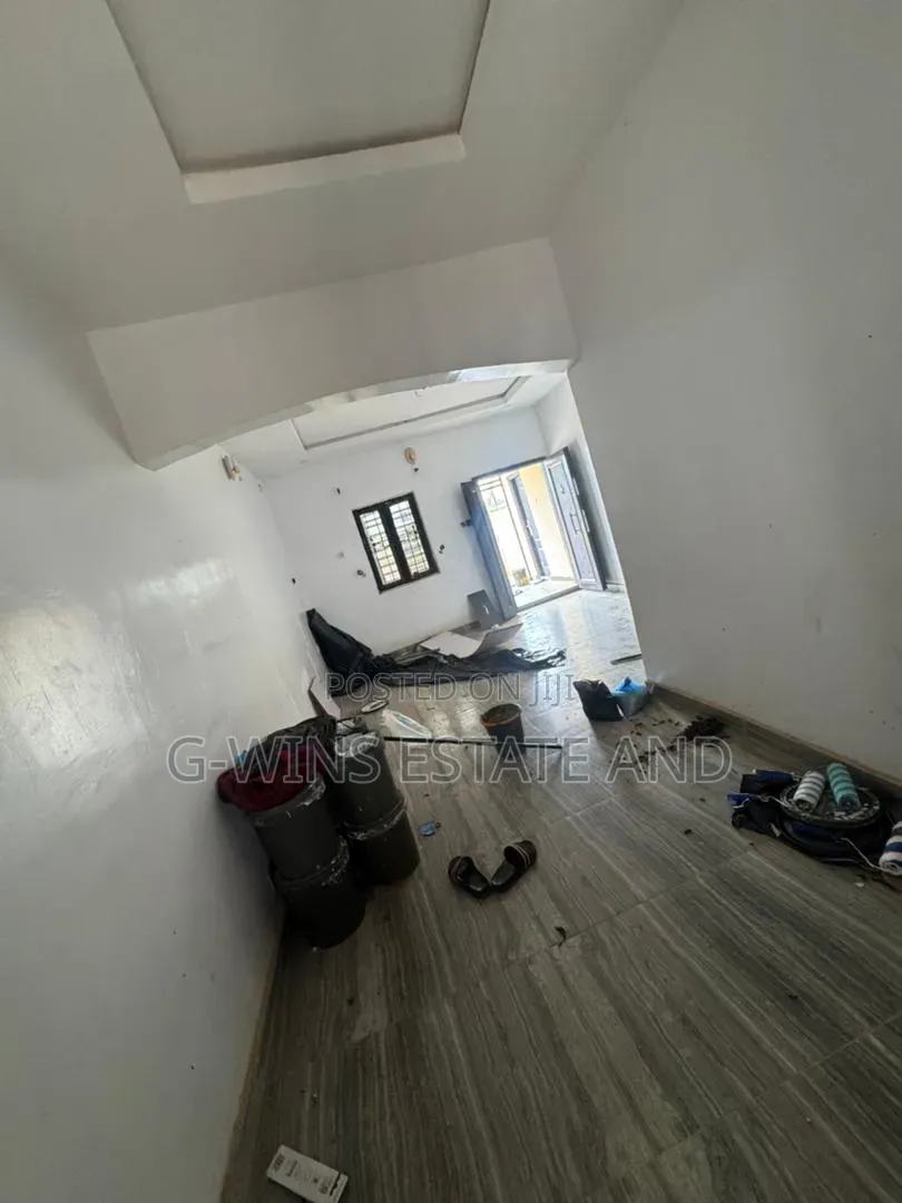 3bdrm Block of Flats in Aruogba Off Airport, Benin City for rent in Benin City