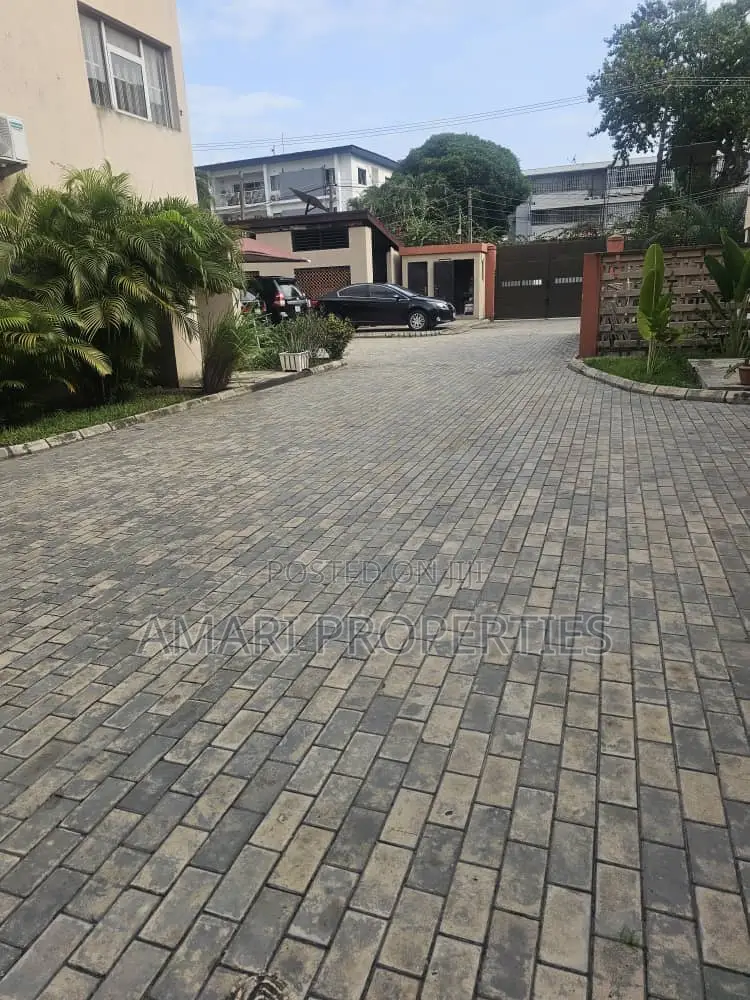 3bdrm Duplex in Victoria Island for rent in Victoria Island