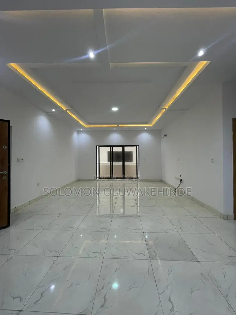 2bdrm Apartment in Lekki Phase 1 for sale in Lekki Phase 1