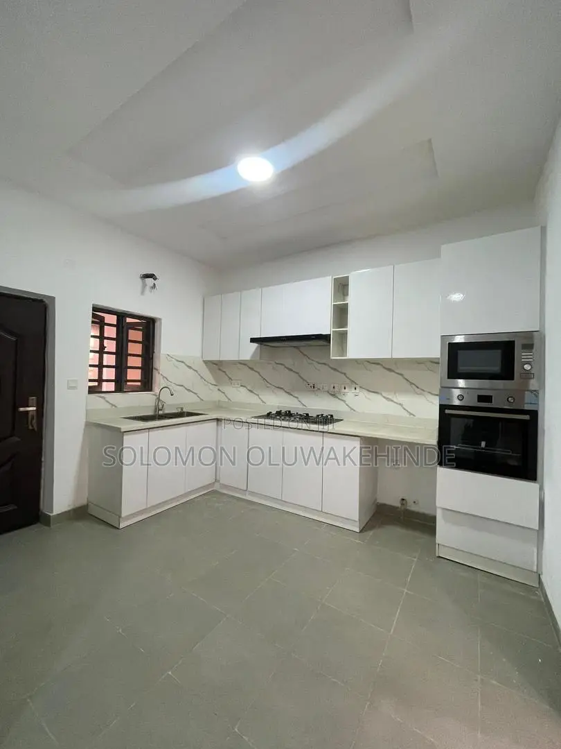 2bdrm Apartment in Lekki Phase 1 for sale in Lekki Phase 1
