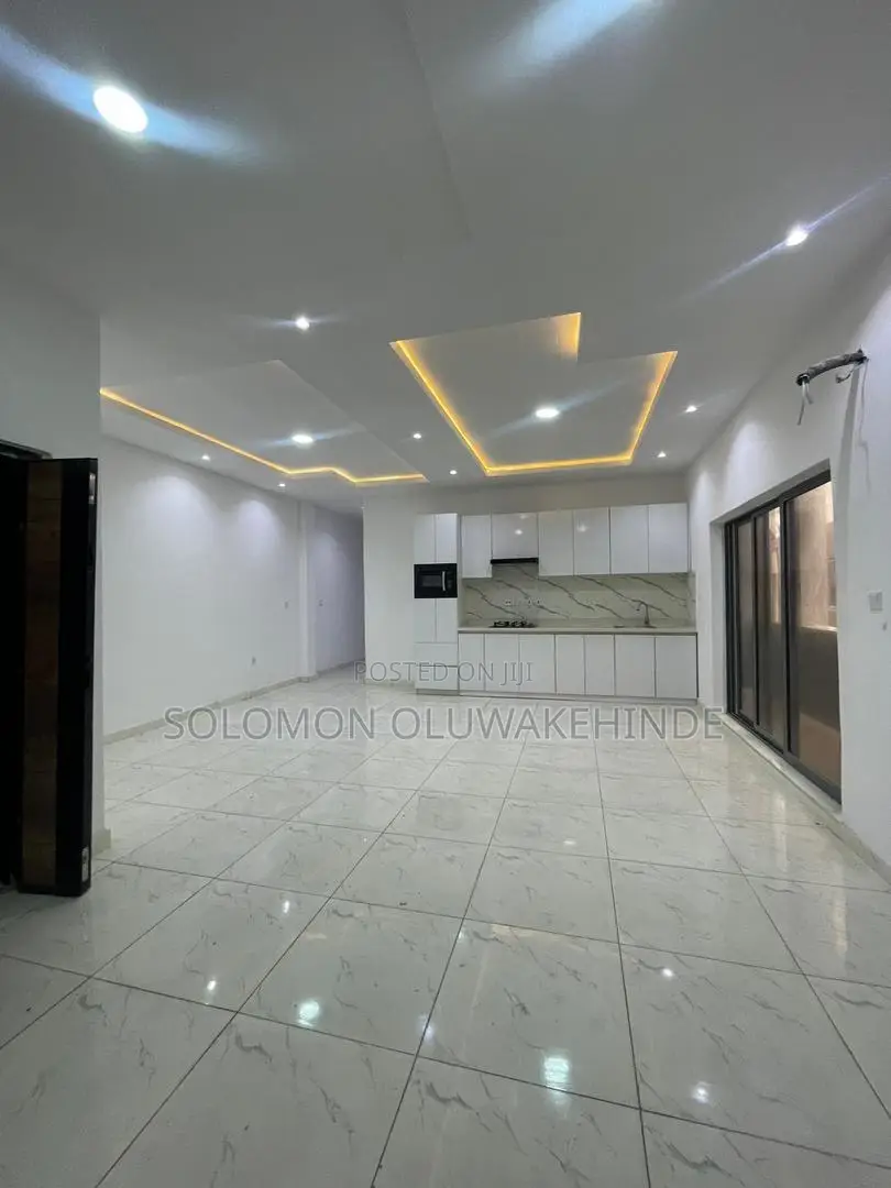 2bdrm Apartment in Lekki Phase 1 for sale in Lekki Phase 1