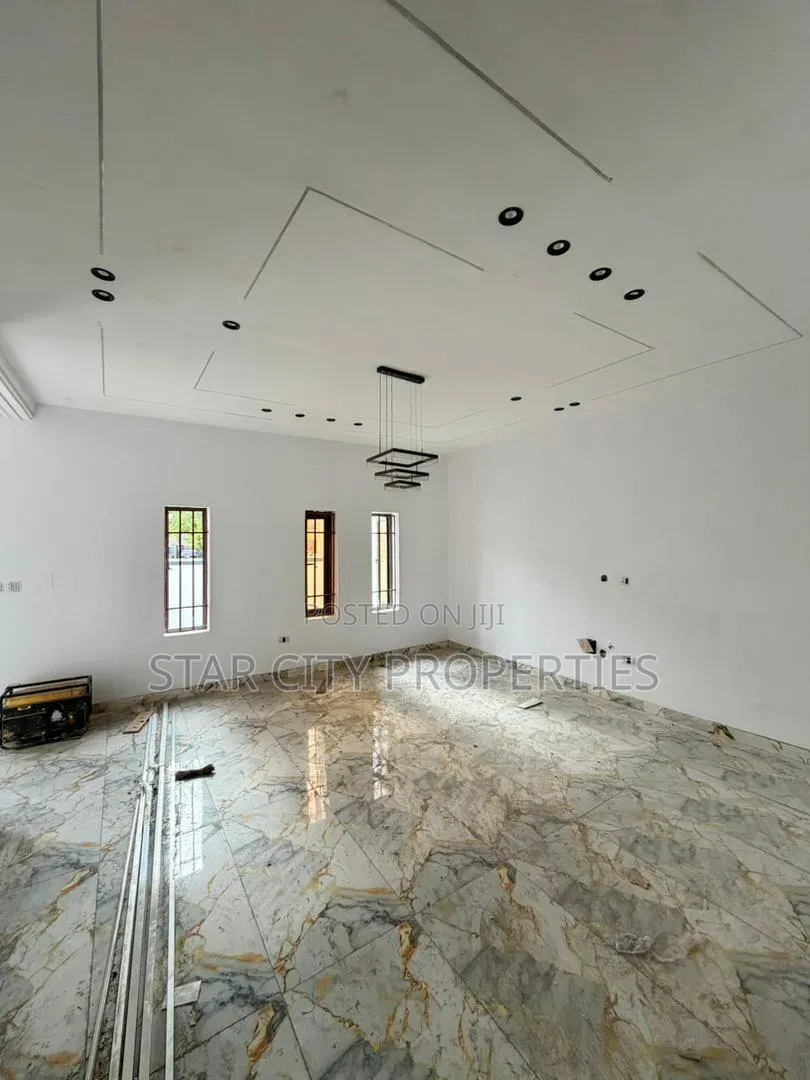 4bdrm Duplex in Magodo for sale in Magodo Isheri