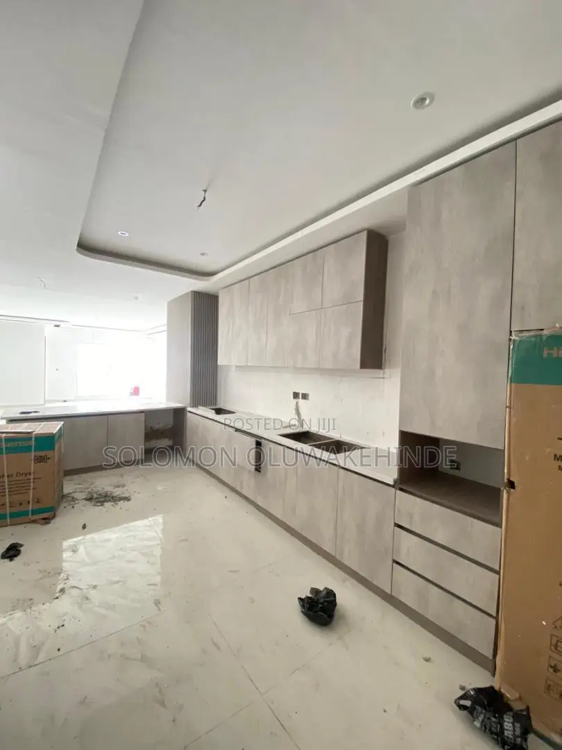 2bdrm Maisonette in Lekki Phase 1 for sale in Lekki Phase 1