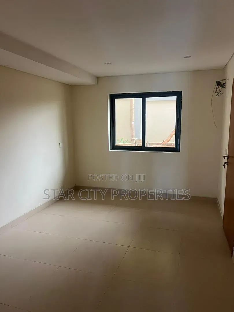 4bdrm Duplex in Omole for sale in Omole Phase 1