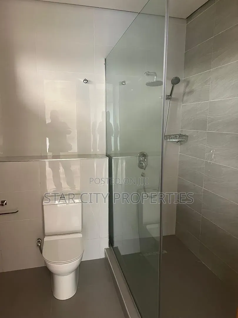 4bdrm Duplex in Omole for sale in Omole Phase 1