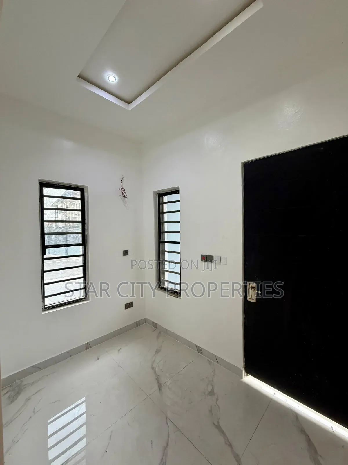 5bdrm Duplex in Magodo for sale in Magodo Isheri