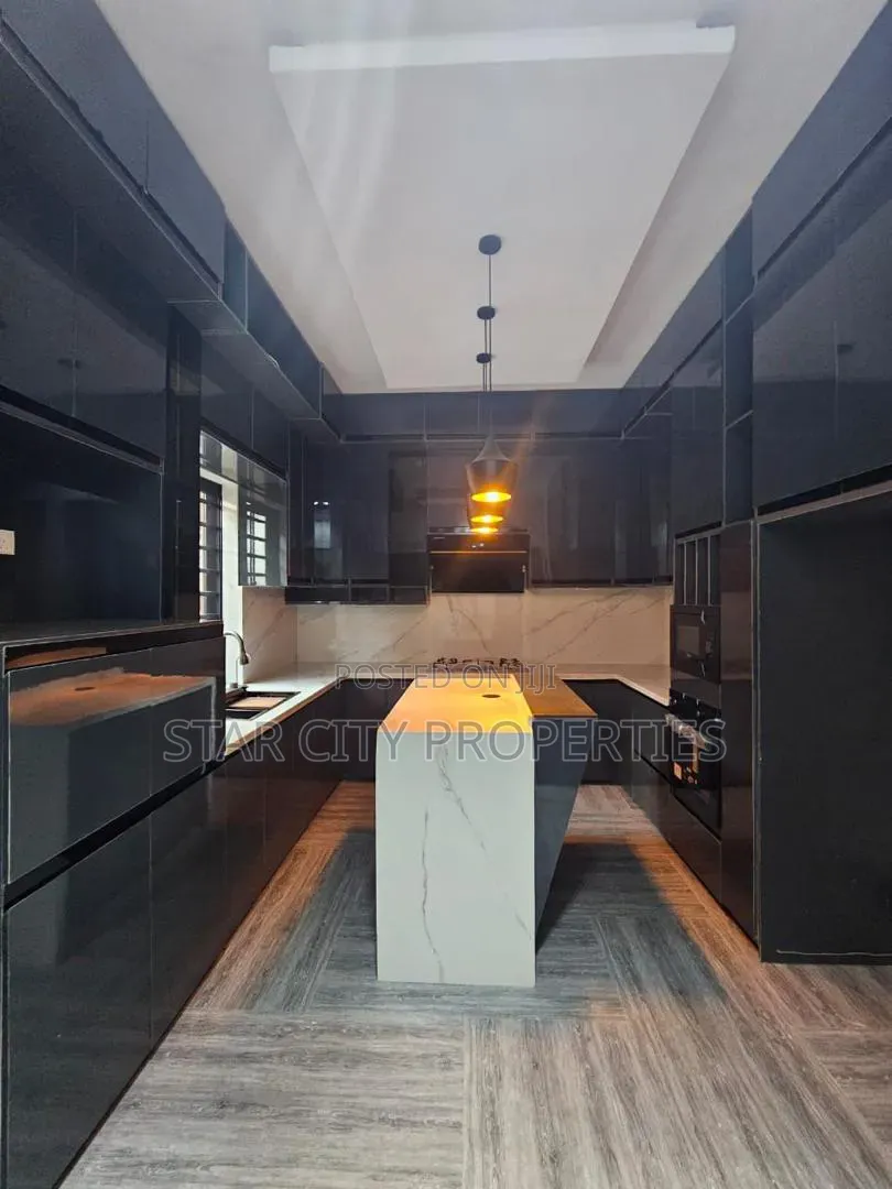 4bdrm Duplex in Magodo, GRA Phase 2 Shangisha for sale in GRA Phase 2 Shangisha