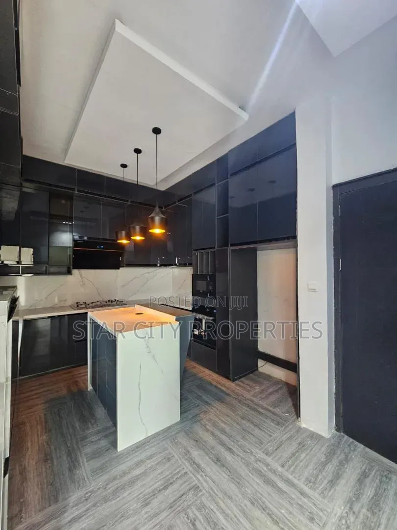 4bdrm Duplex in Magodo, GRA Phase 2 Shangisha for sale in GRA Phase 2 Shangisha