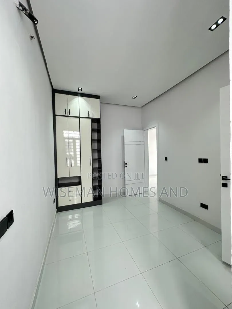4bdrm Duplex in Ikota Lekki Eti-Osa for sale in Ikota