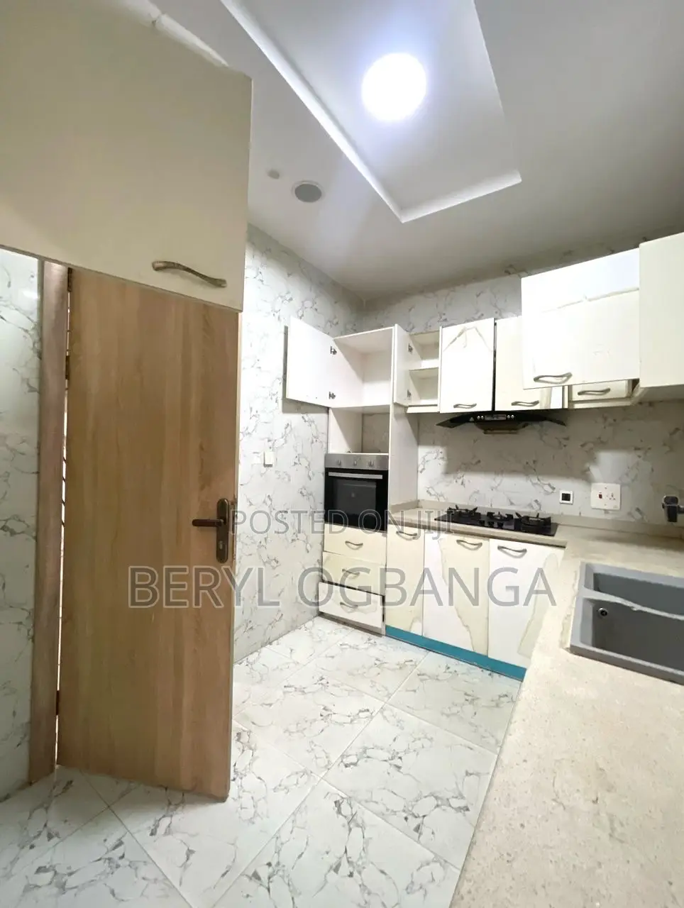 4bdrm Duplex in Lekki Phase 2 for rent in Lekki Phase 2
