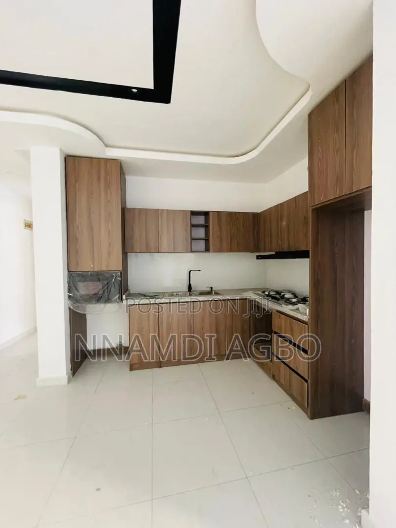 2bdrm Apartment in Ikate for sale in Ikate