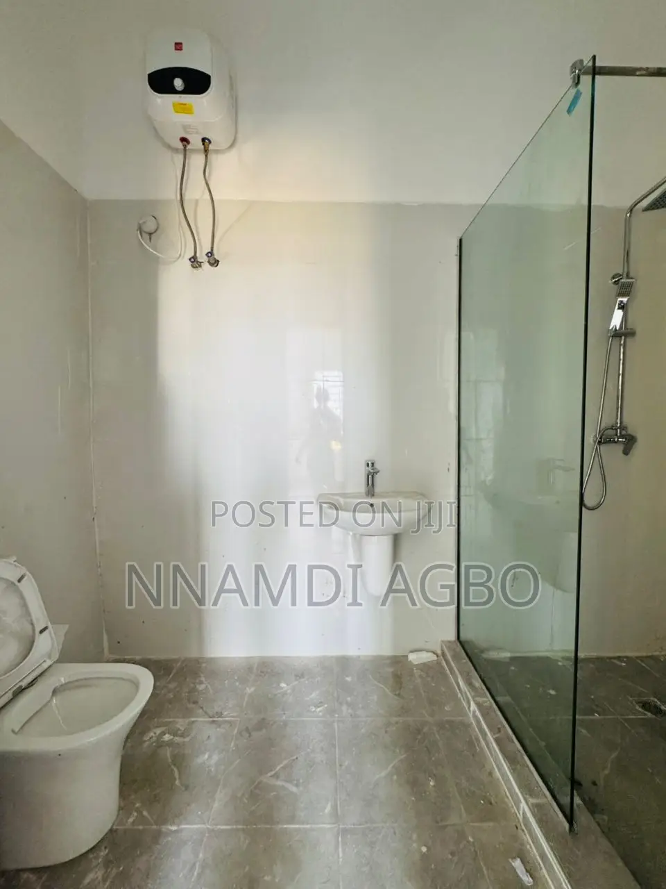 2bdrm Apartment in Chevron for sale in Chevron