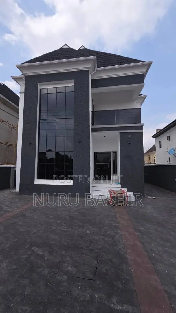 4bdrm Duplex in Prestigious Carlton, Akobo for sale in Akobo