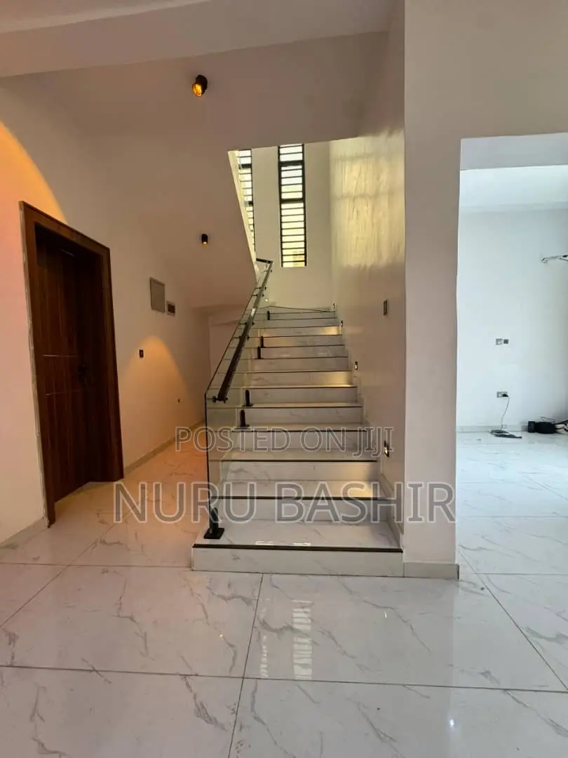 4bdrm Duplex in Carlton Gate Estate, Akobo for sale in Akobo