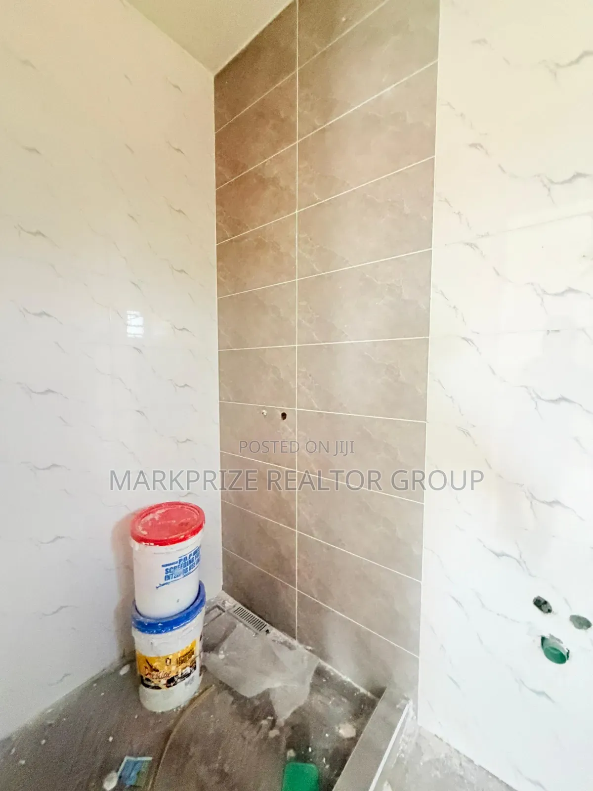 2bdrm Apartment in Ikeja Lagos for sale in Ikeja GRA