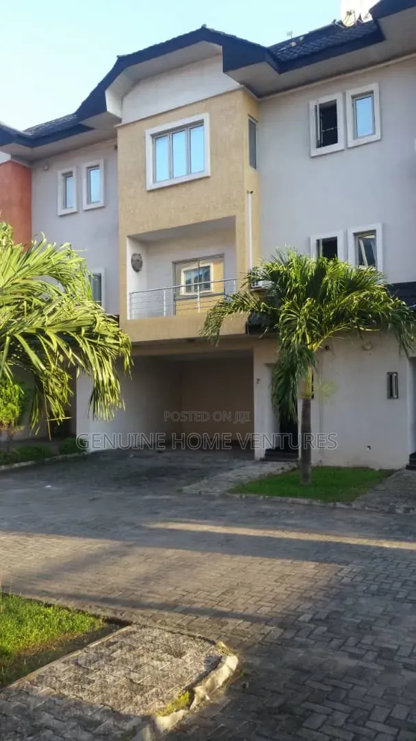 Furnished 4bdrm Duplex in Ikate for sale in Ikate