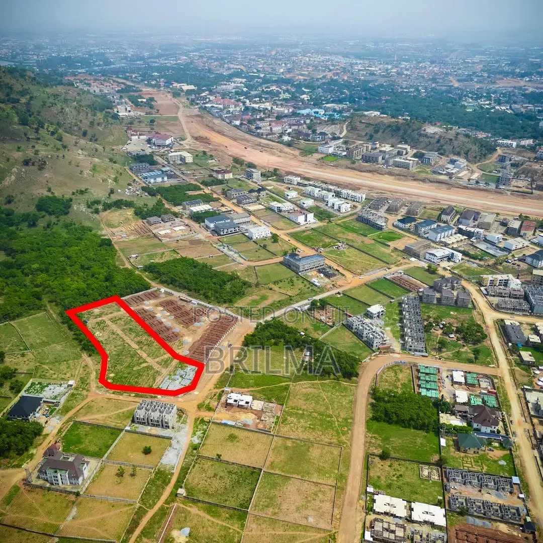 1 Hectare of Land in Lifecamp for Sale in Life Camp