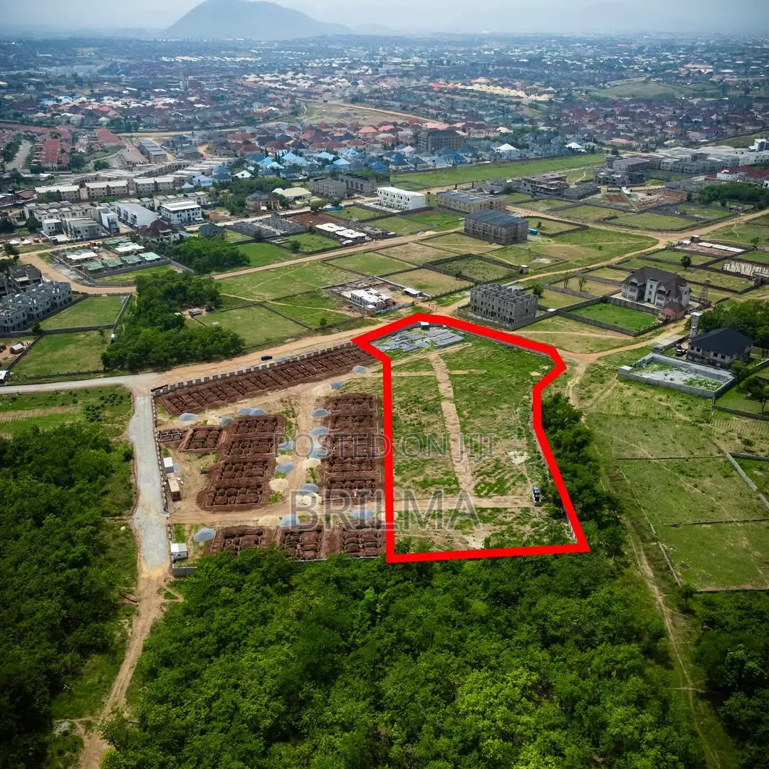 1 Hectare of Land in Lifecamp for Sale in Life Camp