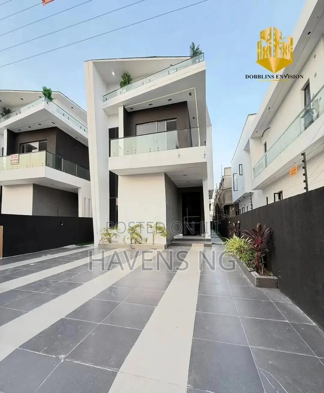 5bdrm Duplex in Lekki Phase 2 for sale in Lekki Phase 2