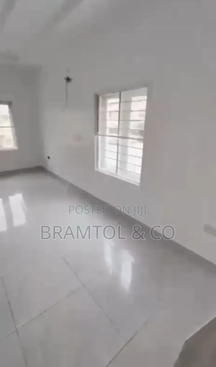 4bdrm Townhouse / Terrace in Wuye for rent in Wuye