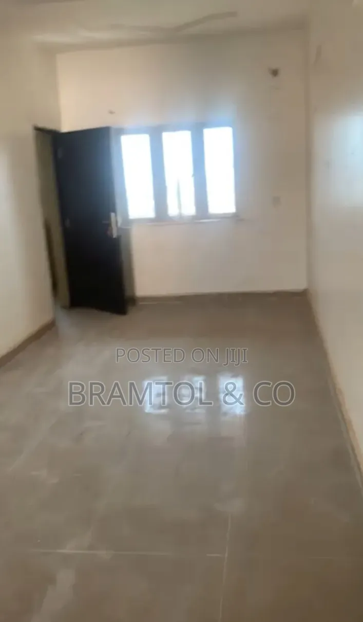 2bdrm Block of Flats in Wuye for rent in Wuye
