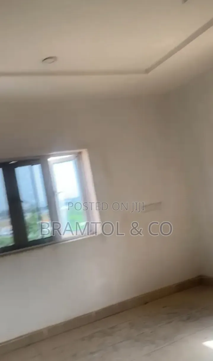 2bdrm Block of Flats in Wuye for rent in Wuye