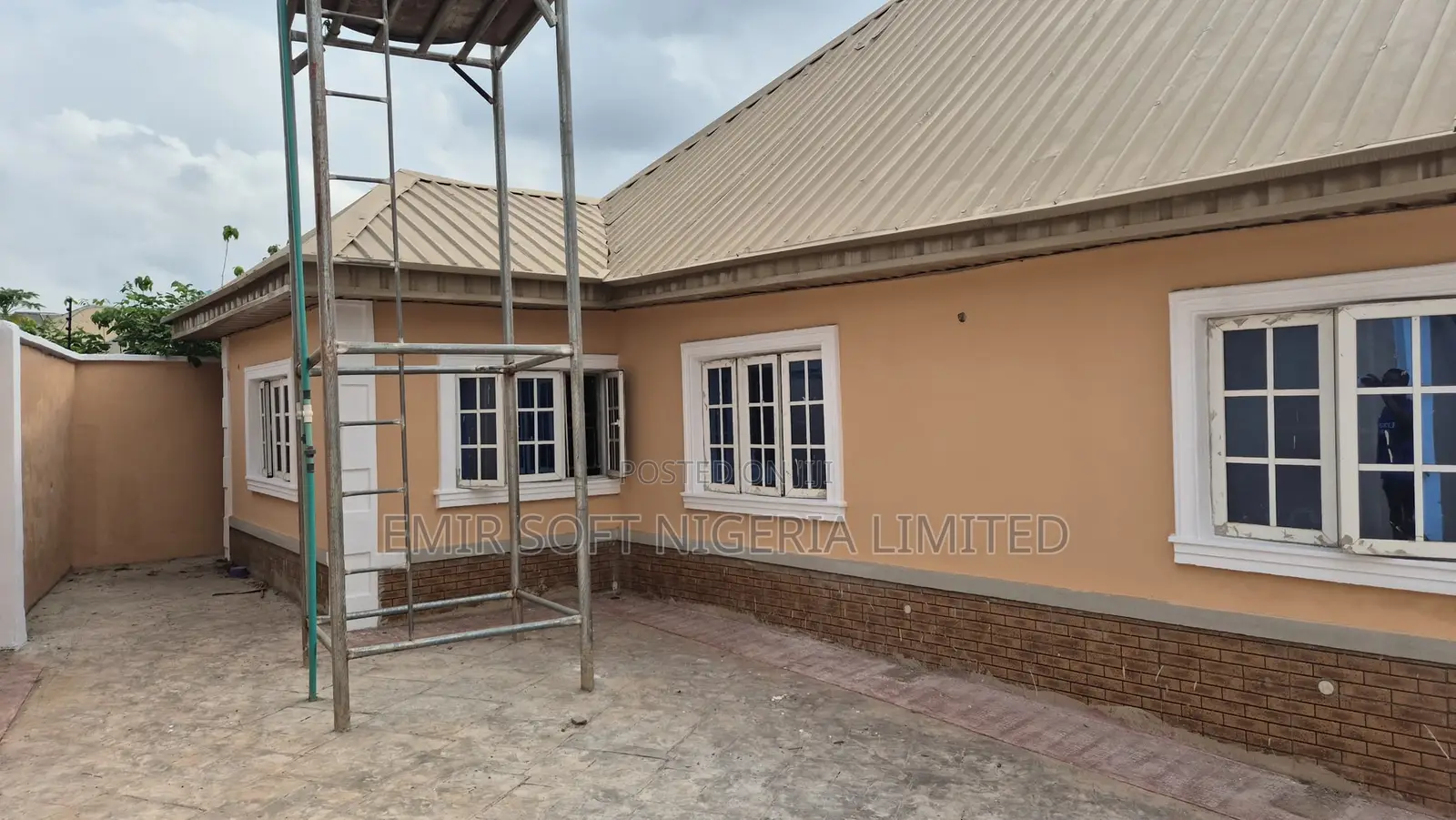 3bdrm Bungalow in Eleyele for sale in Eleyele
