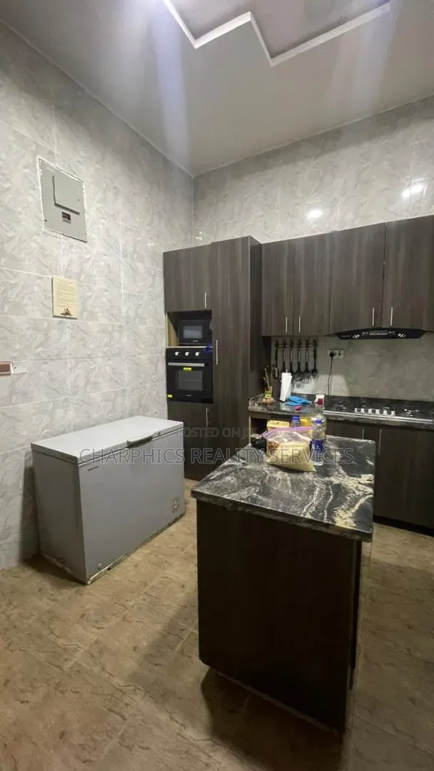 Furnished 4bdrm Duplex in Lekki Phase 2 for rent in Lekki Phase 2