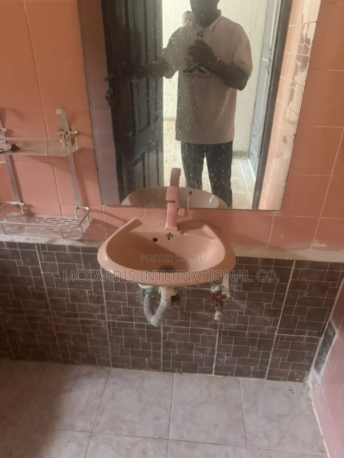 Mini Flat in By Lagoon School for rent in Lekki Phase 1