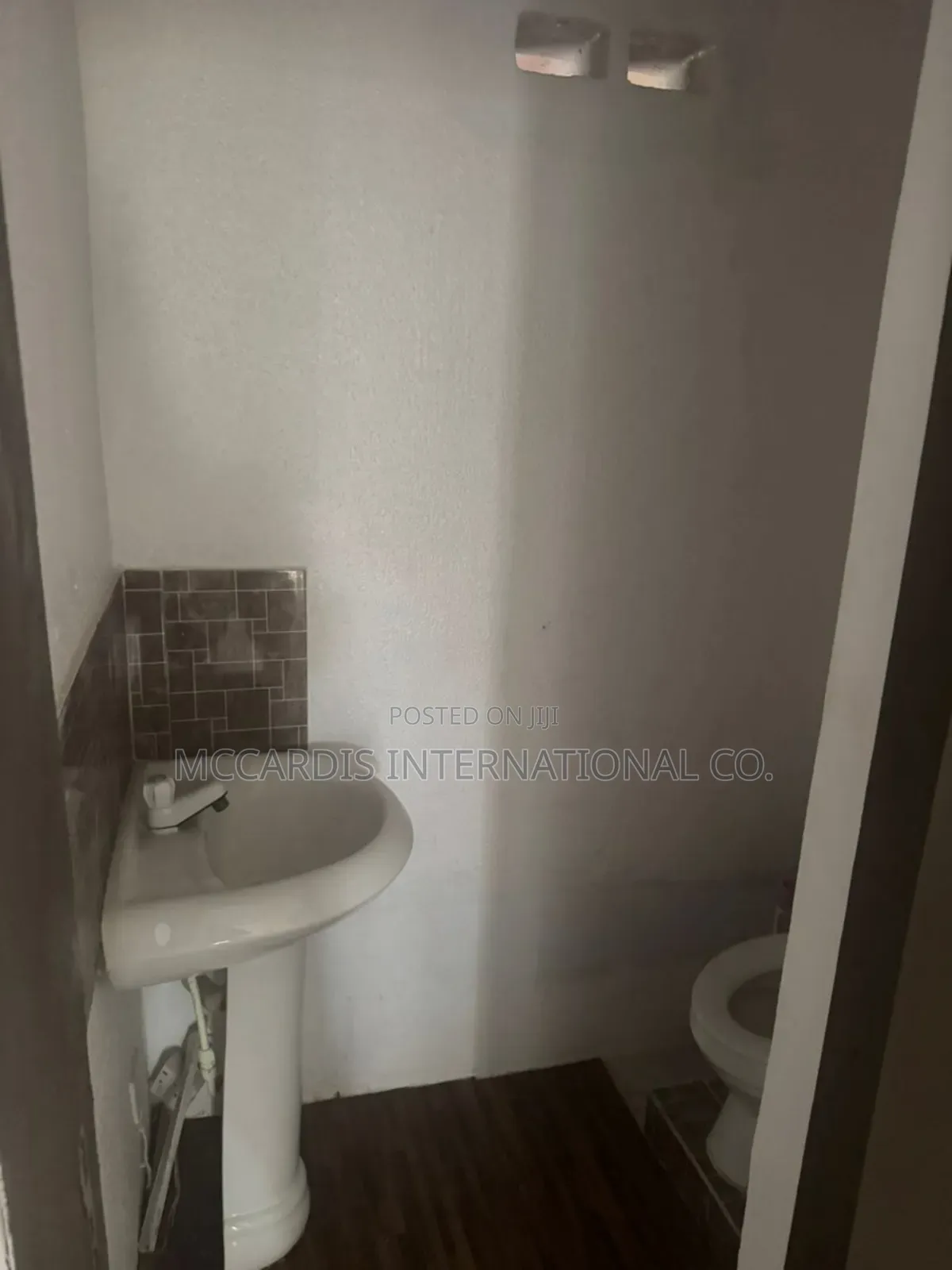 Mini Flat in By Lagoon School for rent in Lekki Phase 1