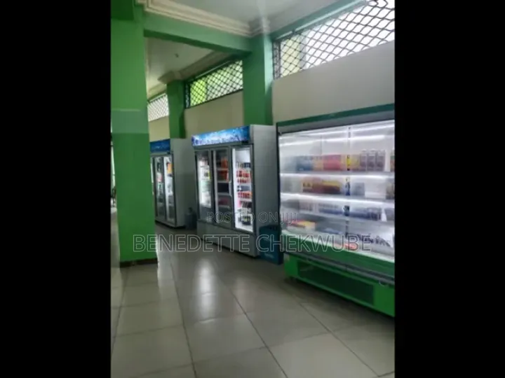 For Sale: Plaza in Port-Harcourt