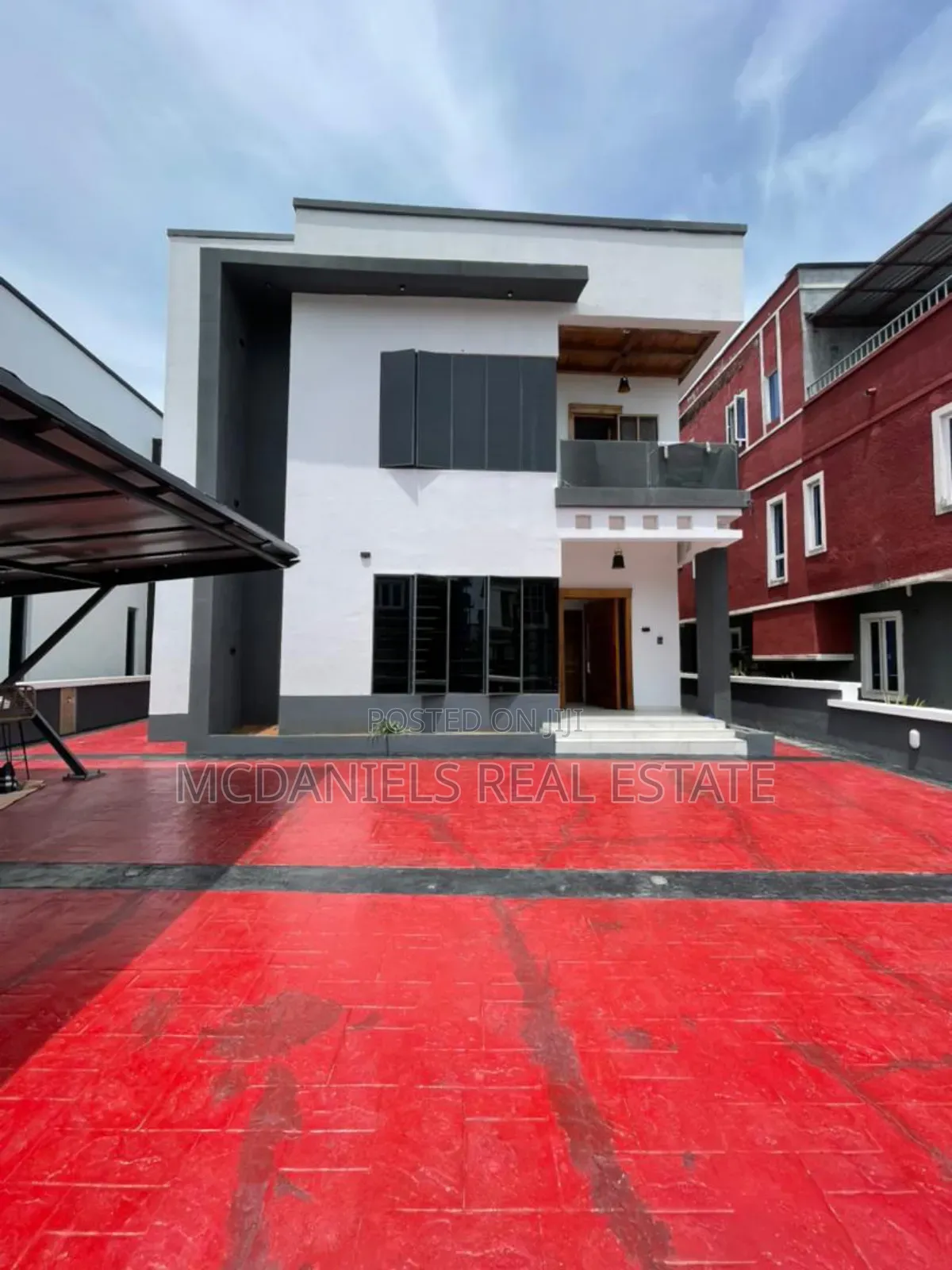 4bdrm Duplex in Ikota for sale in Ikota