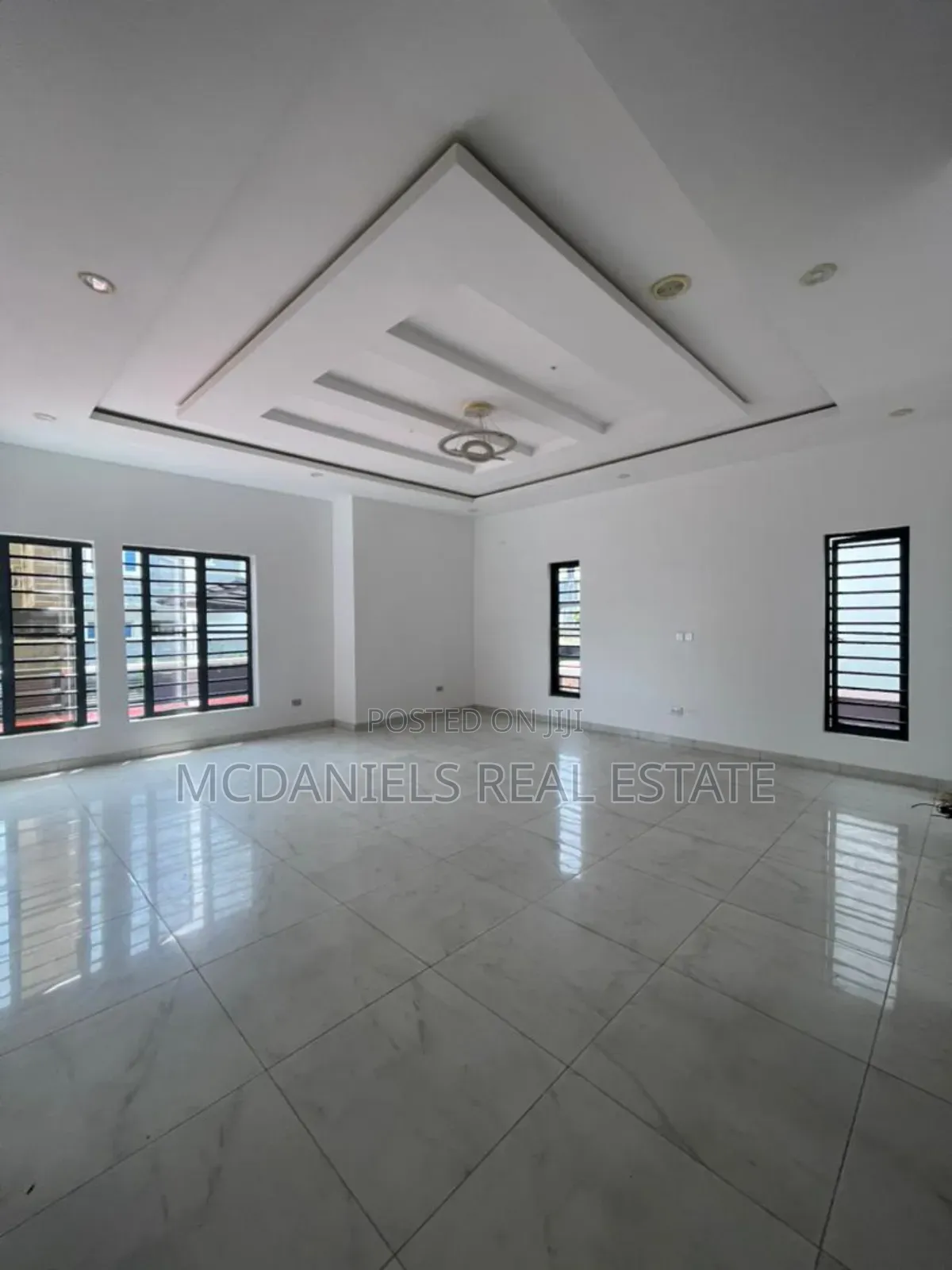 4bdrm Duplex in Ikota for sale in Ikota