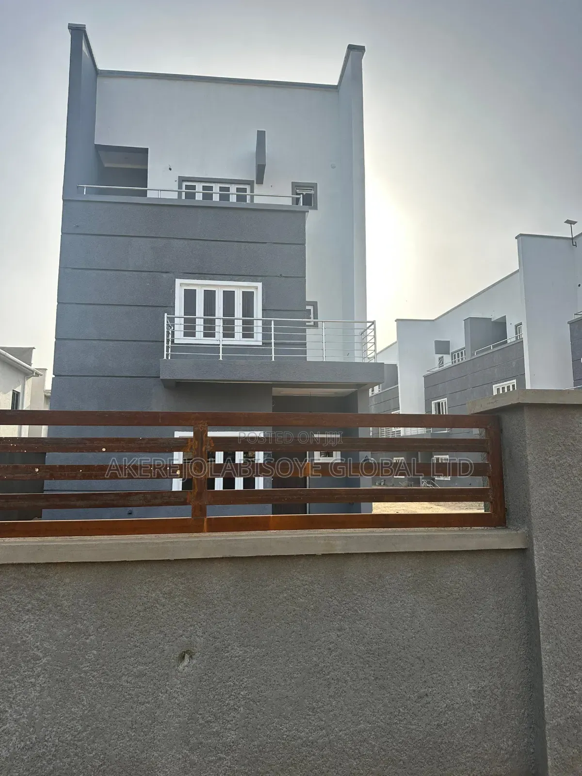 4bdrm Duplex in Around Godab for sale in Life Camp