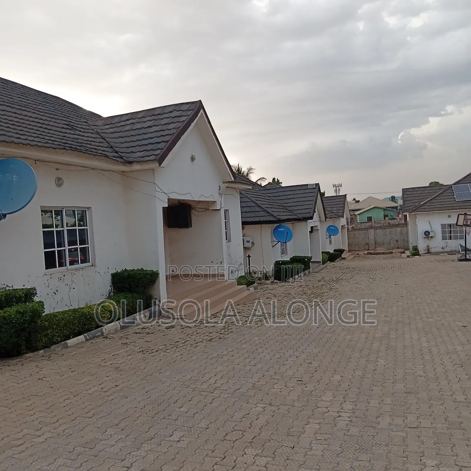3 Bedrooms Shared Apartment in FHA