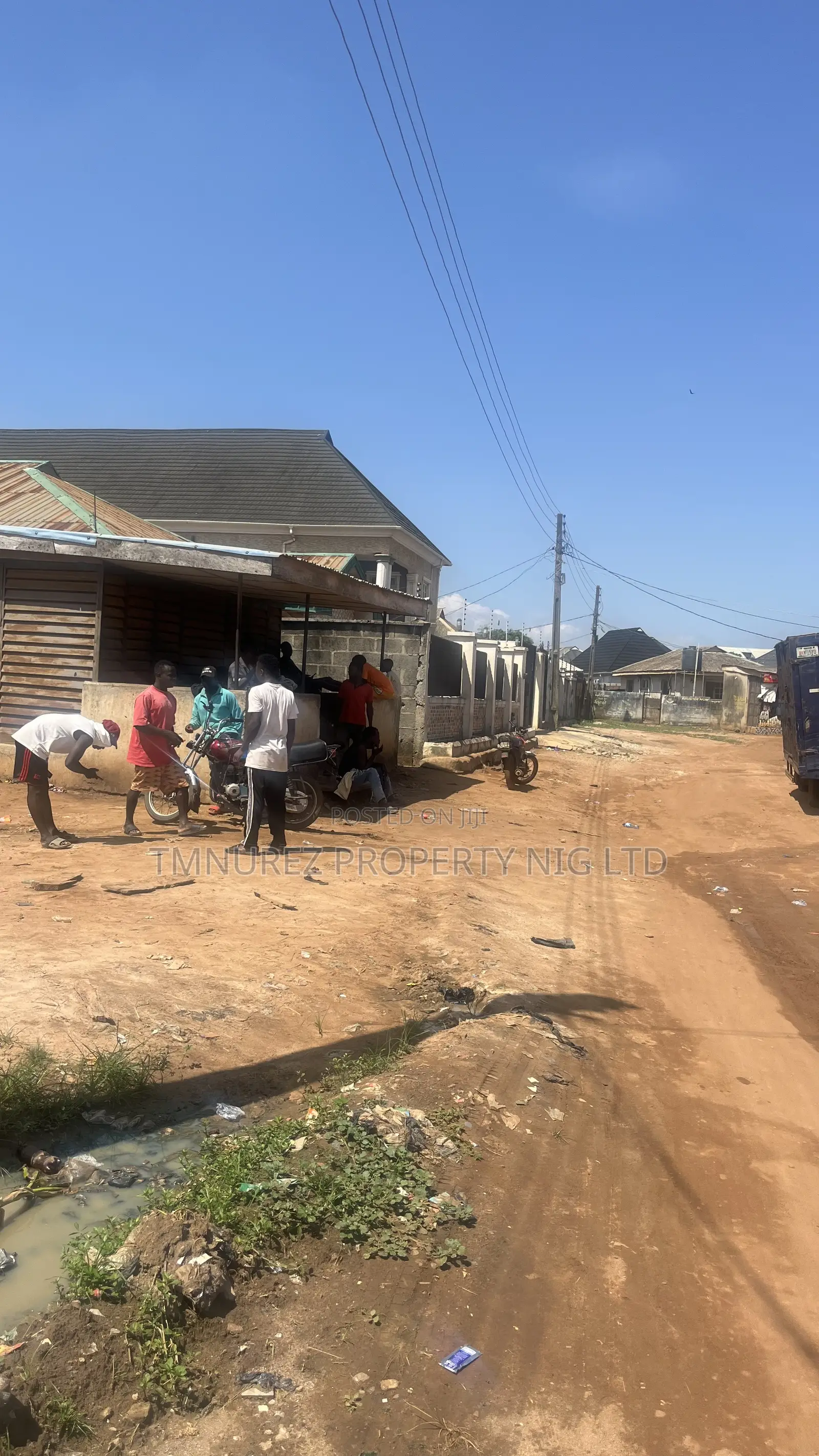 Land for Sale in Very Good Location in Ikorodu in Ijede / Ikorodu