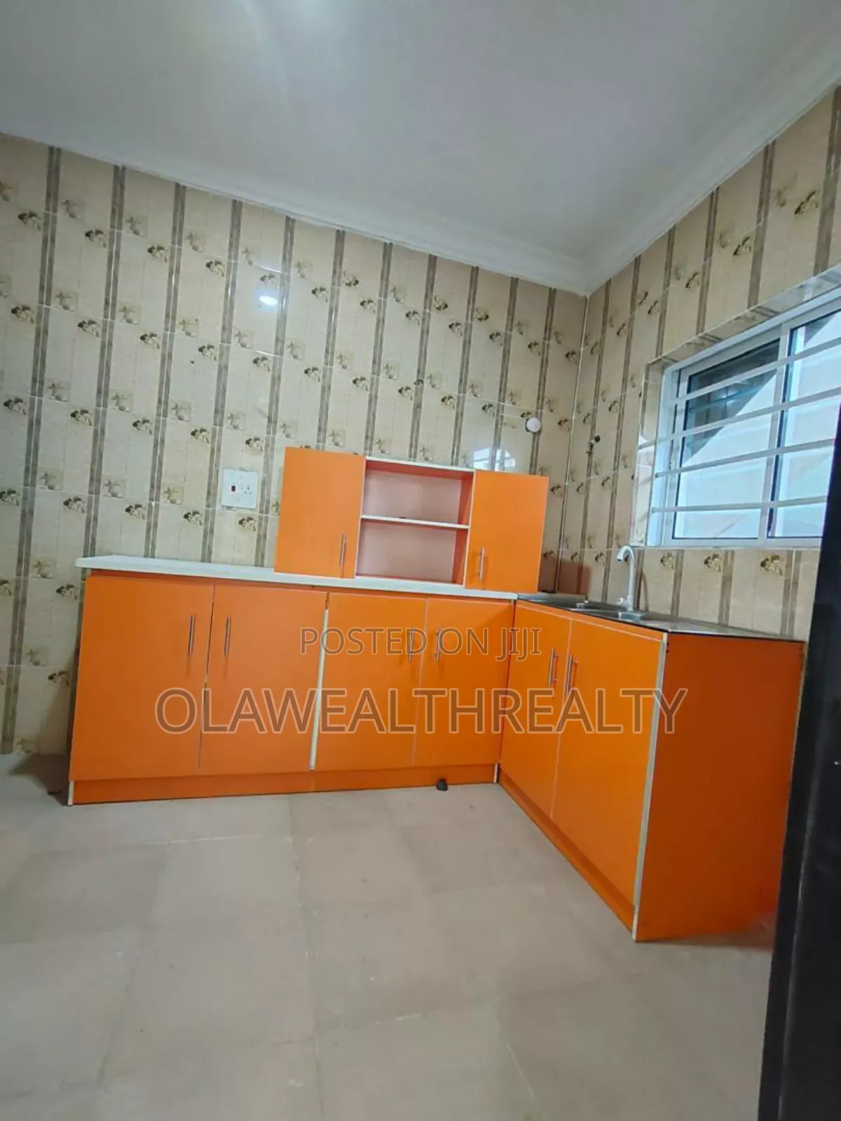 2bdrm Block of Flats in Akobo for rent in Akobo