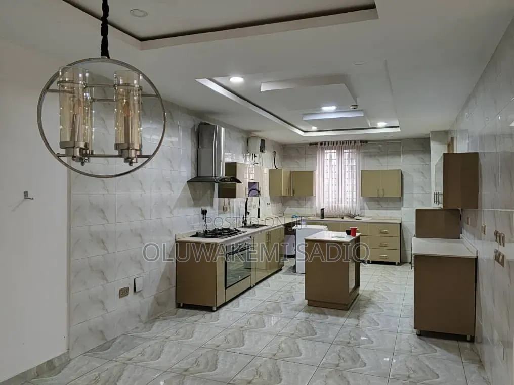 4bdrm Duplex in Adeniyi Jones for rent in Adeniyi Jones