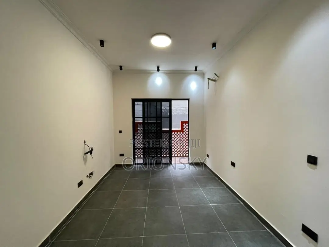 Furnished 1bdrm Block of Flats in Freedom Way, Lekki Phase 1 for sale in Lekki Phase 1