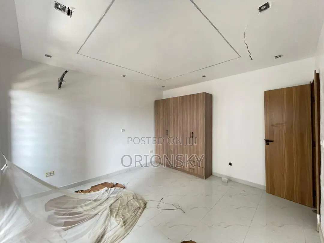 4bdrm Duplex in Freedom Way, Lekki Phase 1 for sale in Lekki Phase 1