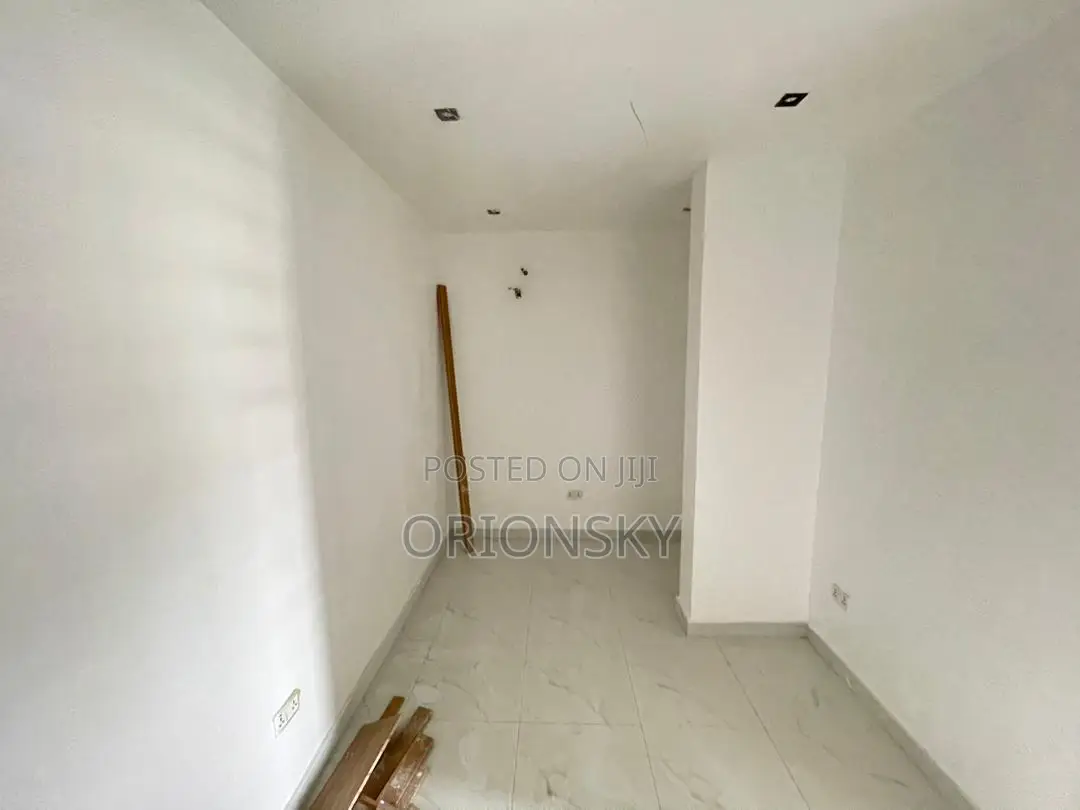 4bdrm Duplex in Freedom Way, Lekki Phase 1 for sale in Lekki Phase 1