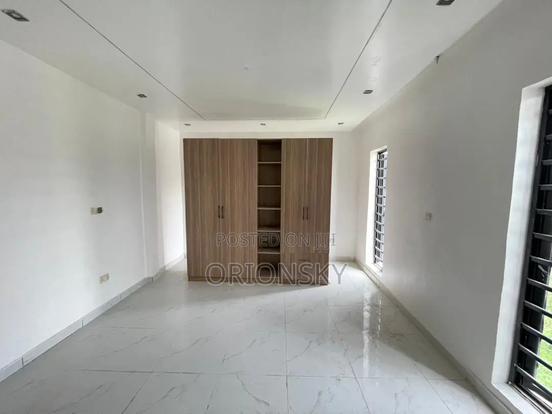 4bdrm Duplex in Freedom Way, Lekki Phase 1 for sale in Lekki Phase 1