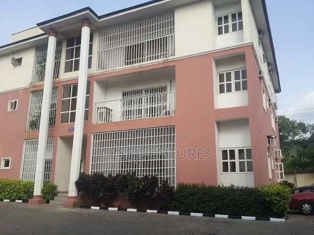 3bdrm Block of Flats in Wuse 2 for rent in Wuse 2
