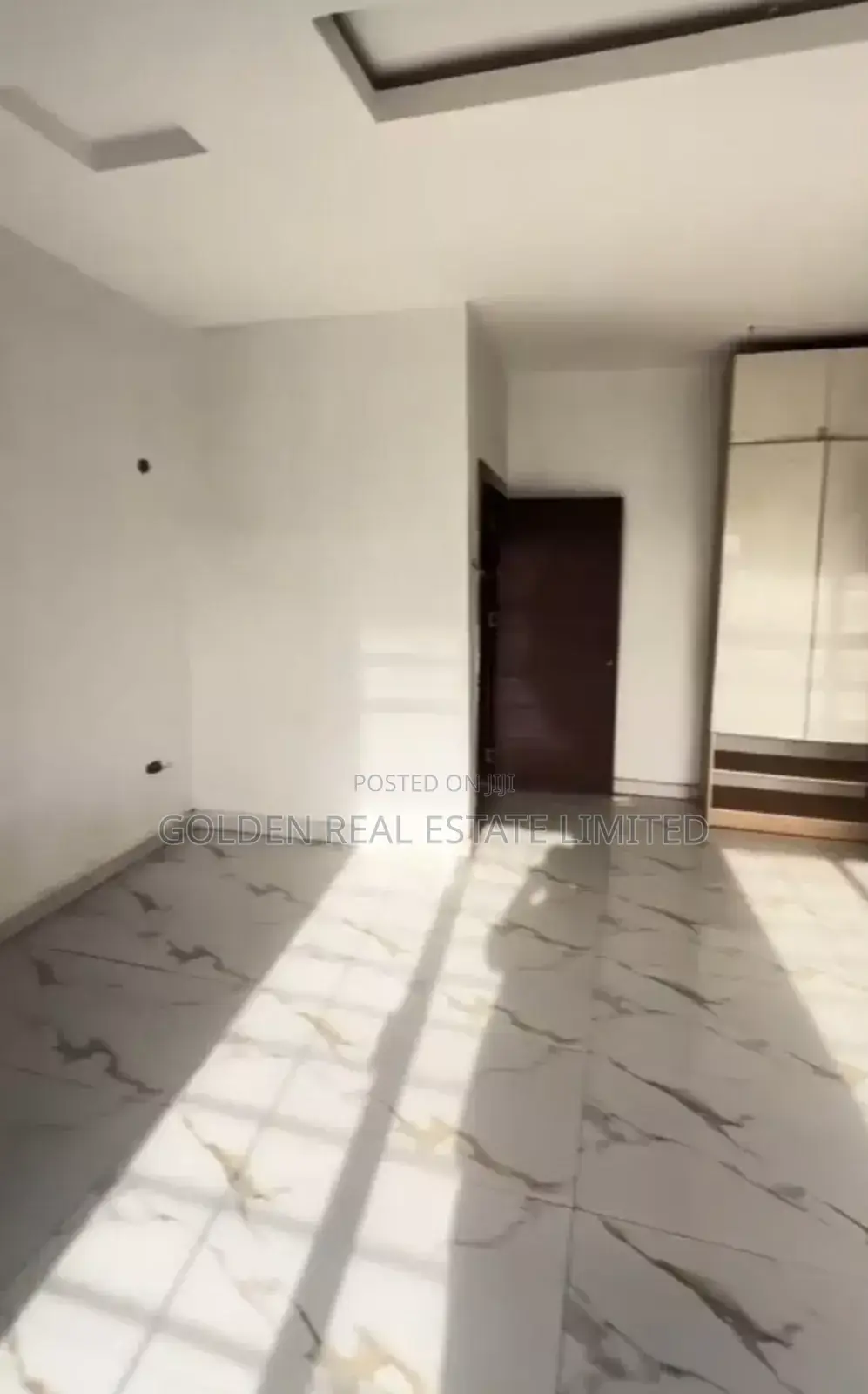 5bdrm Duplex in Idu Industrial for sale in Idu Industrial